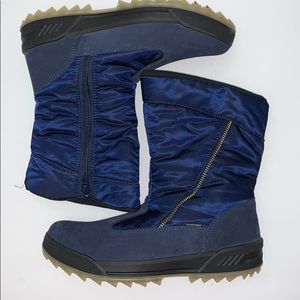 New no box WOT Sorel waterproof boots size 8 box 1